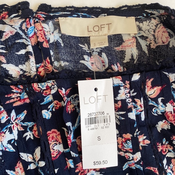 LOFT Floral Top *NWT*-Size Small - Picture 5 of 5